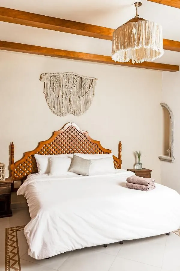 Nomads Enigmatic Hotel & Restaurant Bar كانكون 4*,  المكسيك